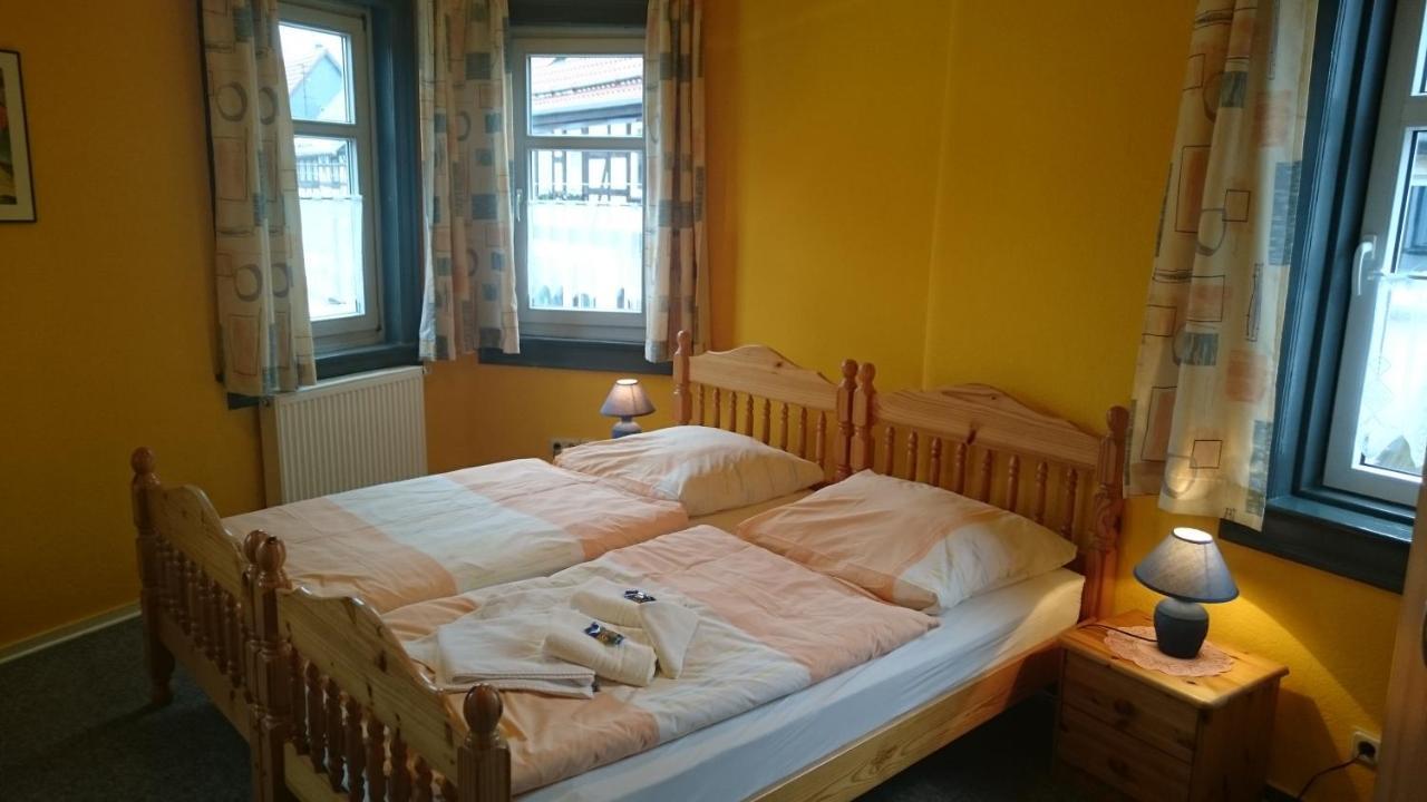 Gaststaette Und Pension Felsenthal Tabarz Exterior foto