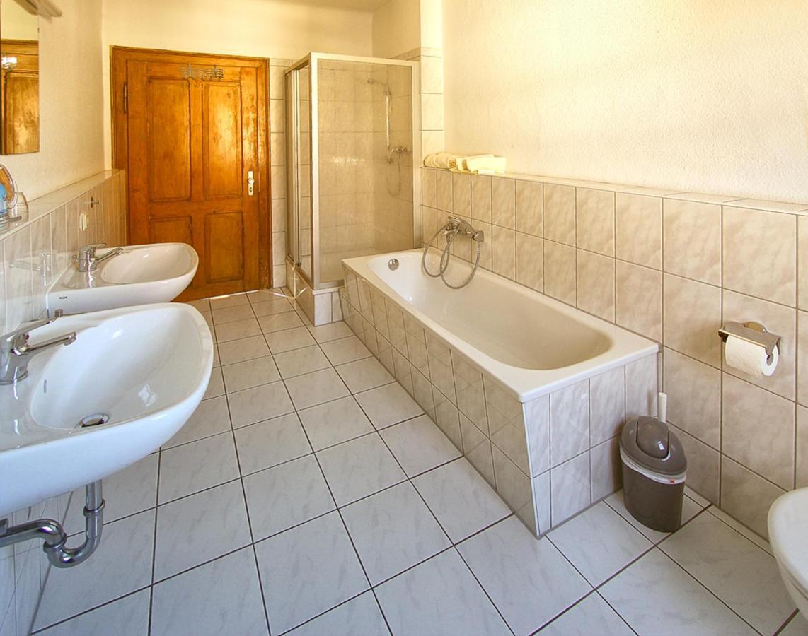 Gaststaette Und Pension Felsenthal Tabarz Quarto foto